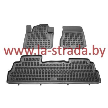 автомобильные коврики на NISSAN NV200