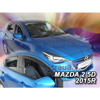 ветровик на MAZDA 2