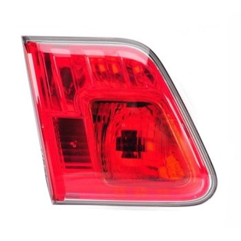 задний фонарь на TOYOTA AVENSIS, 09 -